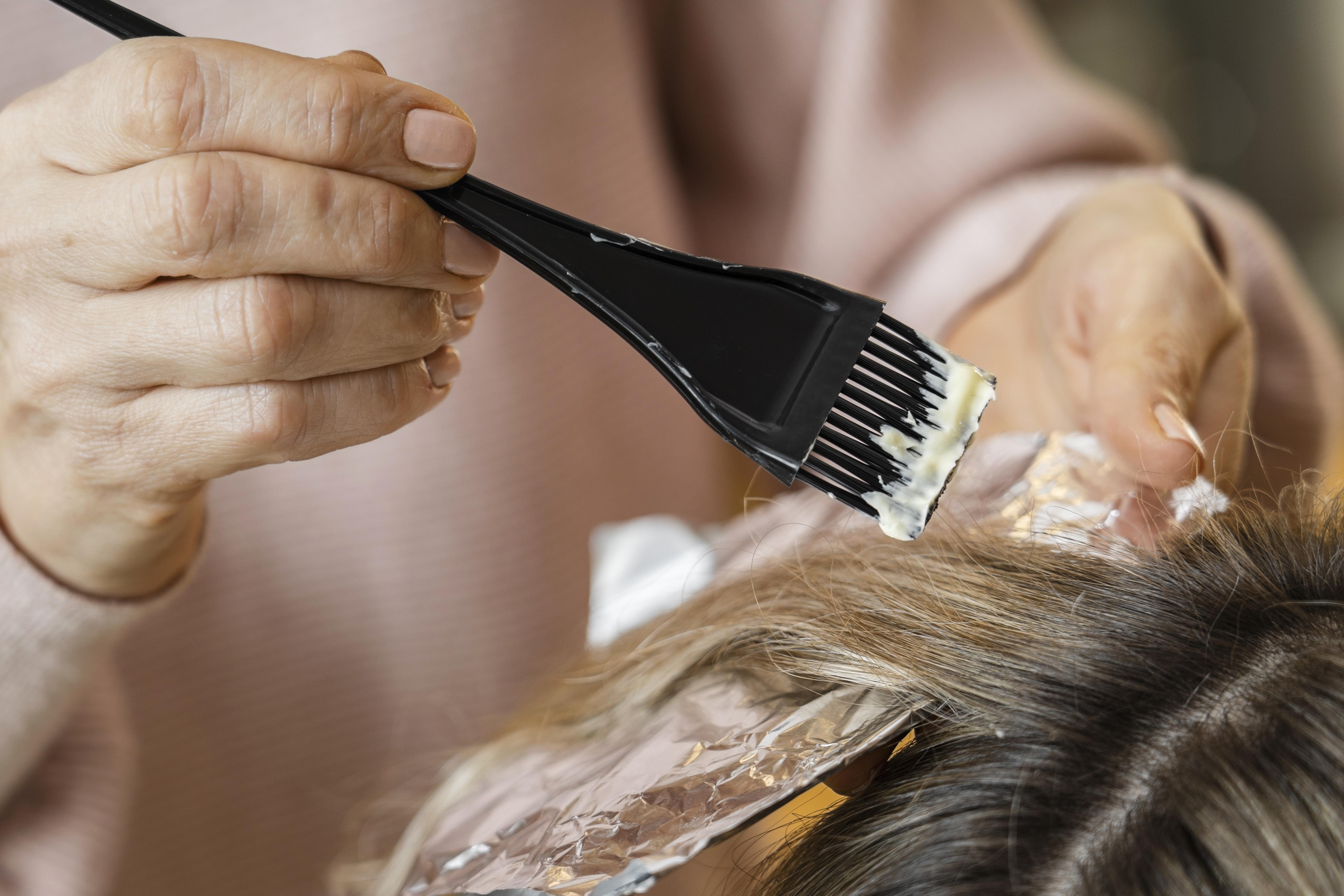 Foil colours for blonde hair